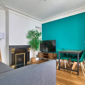 Luxurious 1 Bedroom Notre Dame De Monge Free Netflix Apartamento París