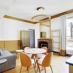 Pick A Flat's In Champs Elysées - Rue Du Colisée Apartamento París